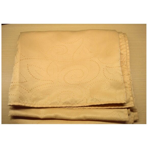 Chris Madden Gold Color Damask Tablecloth Swirl Leaf Pattern #161901 ~58" x 96" - Picture 1 of 2